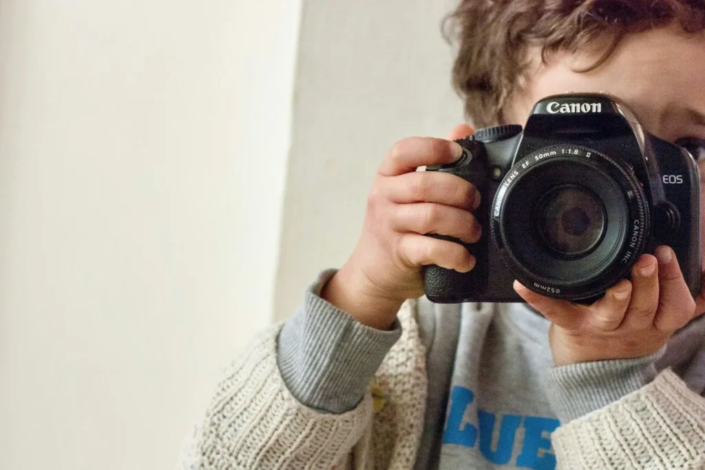 10 Essential Tips for Photographing Children with Ease
